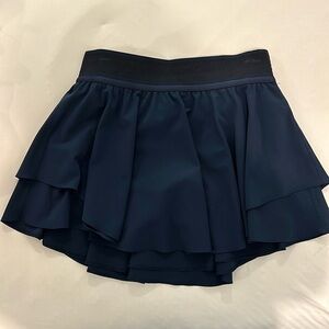 Lululemon court rival skirt Regular Navy Blue Size 6